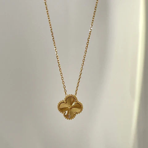 Gold Vintage Clover Necklace