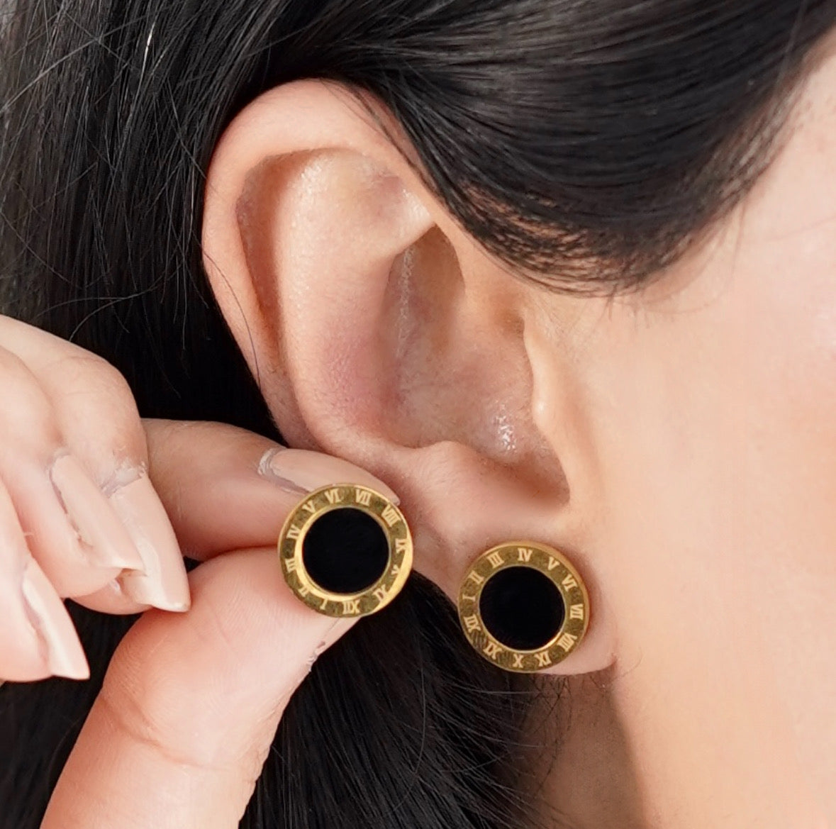 Numeral Black Dial Studs